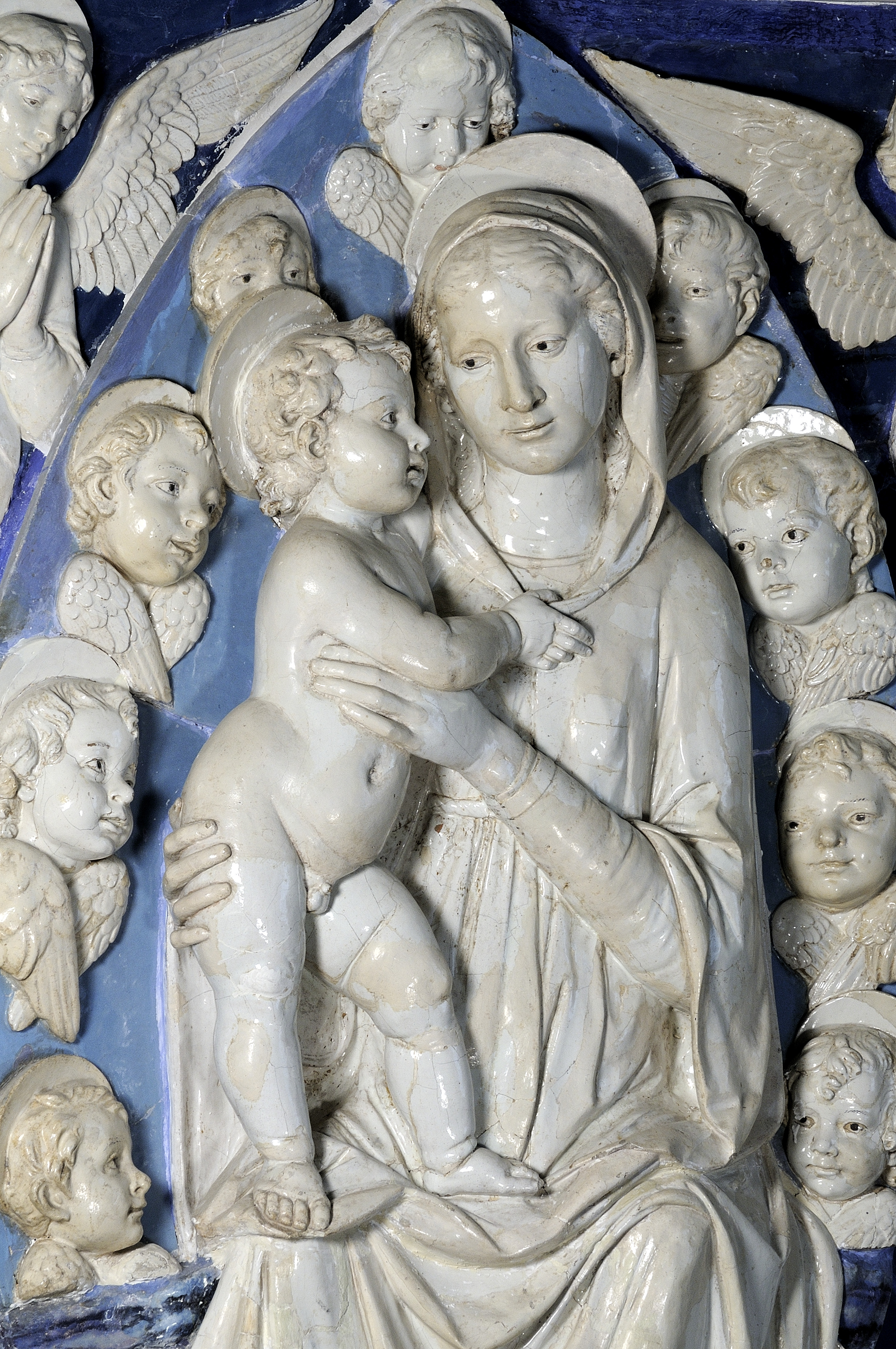 Bottega di Andrea della Robbia, Madonna con Bambino e Angeli